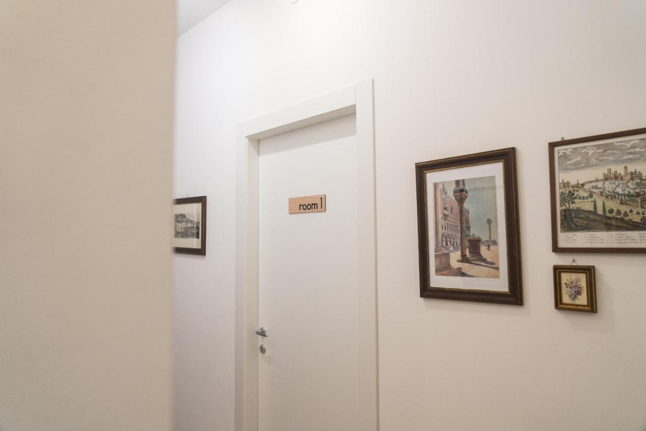 Arena Rooms Verona Buitenkant foto